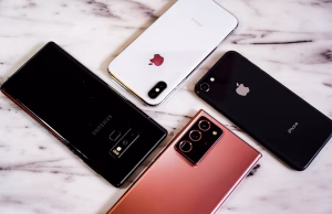 Busunternehmen KVG bietet jetzt Online-Service für Fundsachen Handys. Foto: Symbolbild