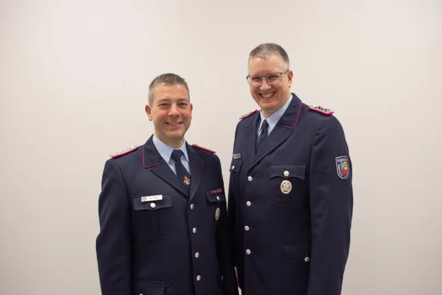 Das neue Führungsduo an der Spitze der Feuerwehr Buchholz: Zukünftiger Stadtbrandmeister Christian Matzat (links) und sein Stellvertreter Ron Ludwig. Foto: Oliver Weiß