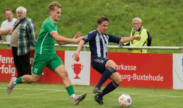 Dave Stoffers (re.) zeigte eine gute Partie im Dress der BFC. Foto: Ingo Howe