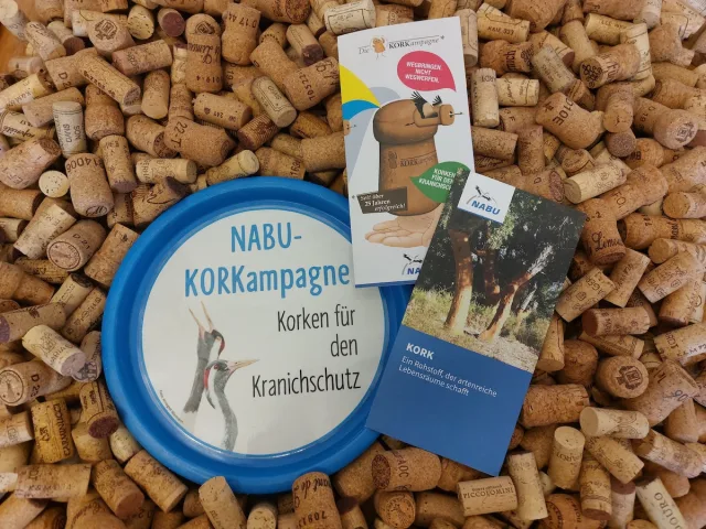 Weingenuss mit gutem Gewissen – dank der KORKampagne für eine nachhaltige Zukunft. Foto: NABU/Jana Jensen