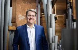 Kai Schöneweiß in der Tostedter Johanneskirche. Foto: Ev.-luth. Johanneskirchengemeinde Tostedt.