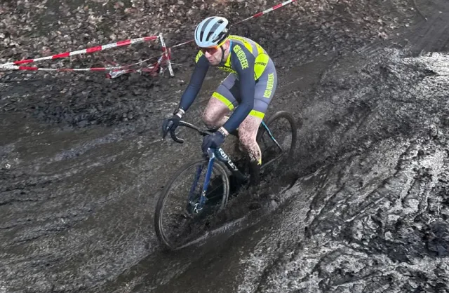 Sören Kieselbach kämpft sich die Strecke. Foto: Svenja Schmidt