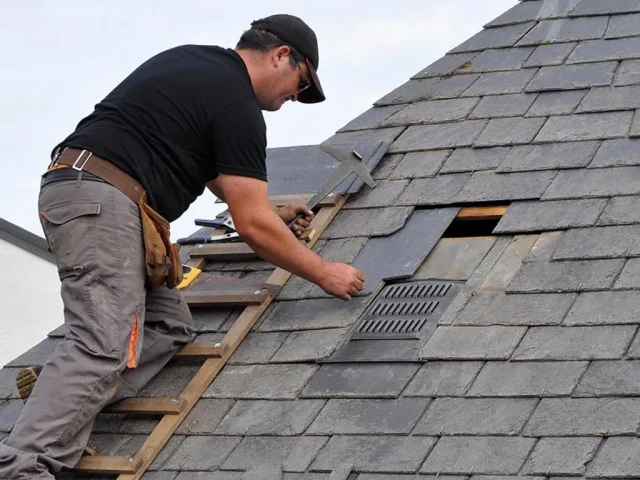 Dachdecker. Foto: Symbolbild