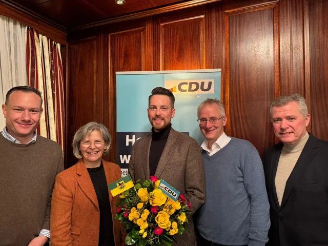 Die Findungskommission mit ihrem Kandidaten (v.l.n.r.): Constantin Hoya, Anke Grabe, Friedemann Blaffert, Maximilian Leroux und Matthias Grabe. Foto: Anke Grabe